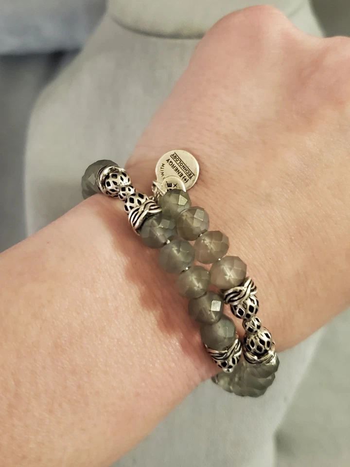 Pulsera envolvente de cuentas de vidrio esmerilado azul Alex & Ani Foto 1 de 4