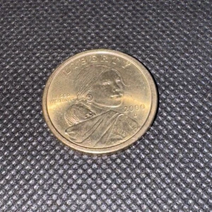 ✅ 2000 D Sacagawea dollar Good Condition - Picture 1 of 3
