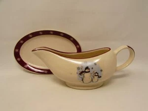 RN1 by Royal Seasons Gravy Boat/Underplate Red Rim Snowflakes Snowmen b327 - Picture 1 of 2