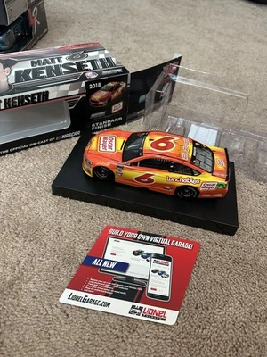 NASCAR MATT KENSETH 2018 1:24 OSCAR MAYER LUNCHABLES FUSIÓN FUNDIDO A PRESIÓN Foto 1 de 3