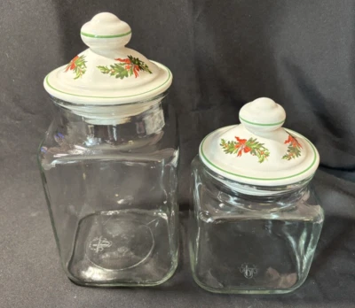 Pfaltzgraff Christmas Heritage Juego de 2 latas frascos de vidrio con tapas de cerámica Foto 1 de 4