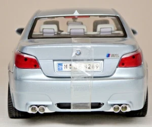 BMW M5 E60 1:18 V10 Last Aspirated Toy Car Individual Aventurine Silver Metallic - Picture 1 of 10
