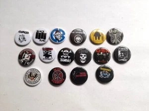 PUNK/HARDCORE/MISFITS/RAMONES/RANCID/BLACK FLAG 25mm PINS - Choose yours! - Imagen 1 de 30
