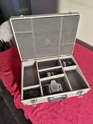 Cámara Minolta Maxxum Qt SI con 3 lentes y estuche Foto 1 de 4