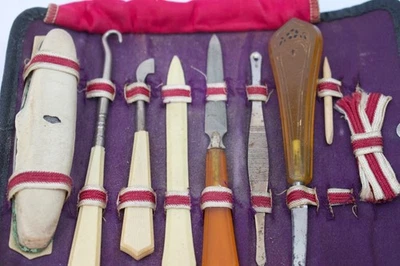 Juego de manicura vintage 9 piezas estuche de viaje de tela gancho con botones Foto 1 de 4