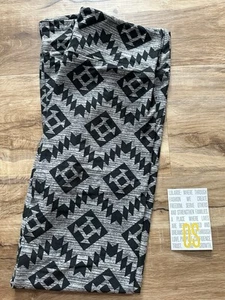 NEW RELEASE LuLaRoe OS One Size Leggings Beautiful Black & Gray Print New - Picture 1 of 3