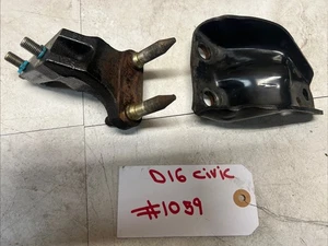 96-00 Honda Civic D16y8 D16y7 Y5 driver  post Mount  and Upper bracket - Bild 1 von 6