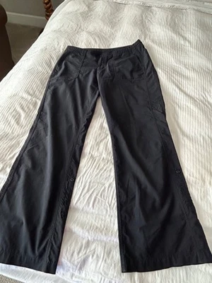 Pantalones para mujer Patagonia negros bolsillos cordón talla L usados en excelente estado Foto 1 de 4