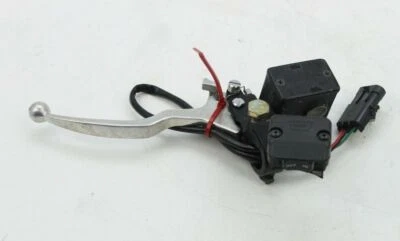 Can-Am Outlander 800R 2009 4x4 XT EFI cilindro de freno maestro delantero 705600578 Foto 1 de 4