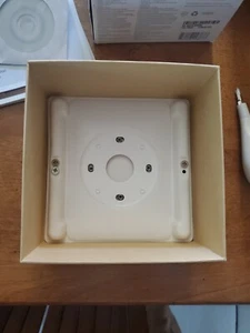 Nest Learning Termostato Montaggio a Parete Accessori e Scatola Solo, Senza DISPOSITIVO - Foto 1 di 9