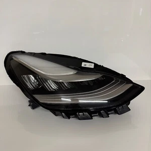 TESLA MODEL 3 DRIVERS RIGHT SIDE HEADLIGHT HEADLAMP LED 2017 2020 1077380-00-C - Picture 1 of 16