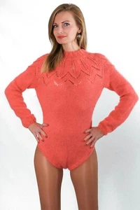 Maglione estivo top Supertanya lavorato a mano rosso pastello tessuto a maglia SUPERTANYA - Foto 1 di 9