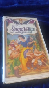 Snow White and the Seven Dwarfs VHS Tape. Vintage Disney Masterpiece Collection - Picture 1 of 3