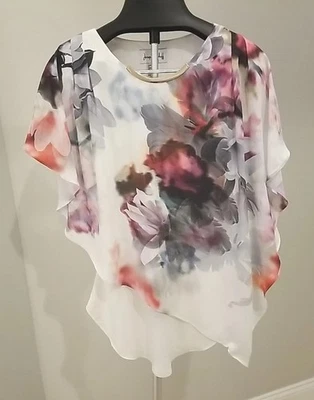 Top floral Joseph Ribkoff Gardenia en capas blanco abstracto manga mariposa talla 4 Foto 1 de 4