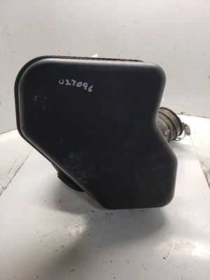 Б/у впускная труба холодного воздуха двигателя подходит для: 2010 Ford Edge класса A - Изображение 1 из 4