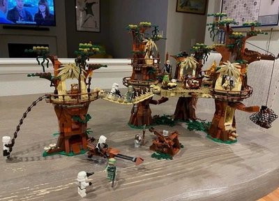 Star Wars Ewok Village 1990PCS Set (10236) | Kit de Construction 16x Figurines - Photo 1/4