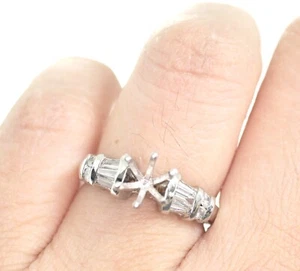 PLATINUM TAPERED BAGUETTE AND ROUND DIAMOND SEMI-MOUNT ENGAGEMENT RING 5.75US - Picture 1 of 5