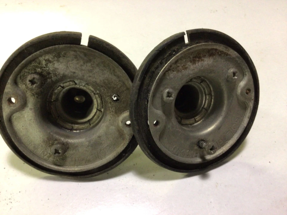 Triumph Spitfire Juego de Carcasas de Luz Marcadora con Botas de Goma L760 / L761  Foto 1 de 4