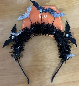 NWT Halloween Headband Black Garland with Black & Silver Bats - Picture 1 of 4