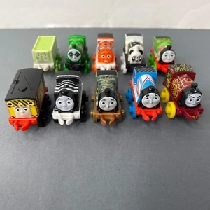 Bundle of 10 Thomas and Friends Minis with Free postage Fisher Price - Picture 1 of 5
