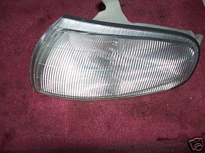 Lámpara de estacionamiento izquierda Toyota Camry 1992-1993-1994 Foto 1 de 3