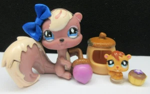 LITTLEST PET SHOP RARE #725 BONUS MAUVE SQUIRREL & TEENSIE BABY ACORN COSTUME - Picture 1 of 12