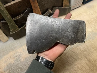 Cabeza de hacha vintage con patrón Rockaway de 4 lb - Cabeza de hacha Rockaway antigua Foto 1 de 4