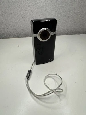 Flip Video Camera UltraHD 3 Model U32120 USB HDMI Port Cisco Tested (2 Hour) - Image 1 of 4