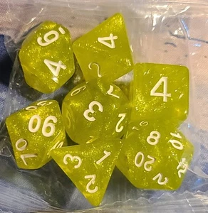 Juego de dados DND de 7 piezas dados poliédricos verde lima para mazmorras y dragones juego de rol D&D Magic The Gathering - Imagen 1 de 1