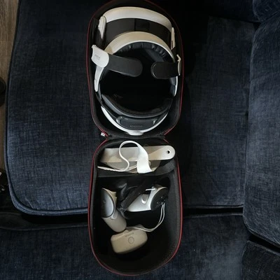 Meta Quest 3 - Image 1 of 4