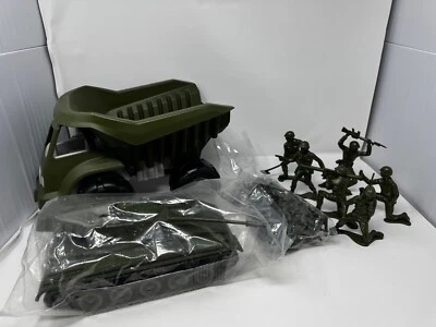 Marx Toys 6 gran tamaño 50 hombres regulares del ejército, tanque del ejército y camión volquete Foto 1 de 4