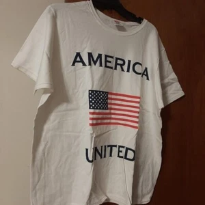 ¡Nuevo! Camiseta Hanes Herway America United With Flag 100% Algodón Blanca Talla L - Imagen 1 de 2