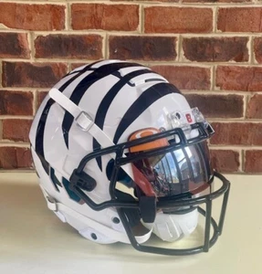 Ja'Marr Chase Authentic CIncinnati Bengals Schutt F7 Football Helmet - Picture 1 of 15