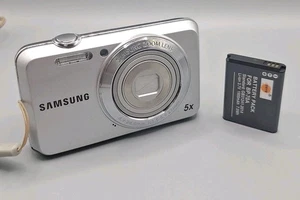 Samsung ES80 Compact Digital Camera And Battery, No Charger, VGC. - Picture 1 of 10