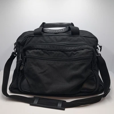 L.L. Bolso de viaje Bean negro lona cremallera correa para el hombro Foto 1 de 4