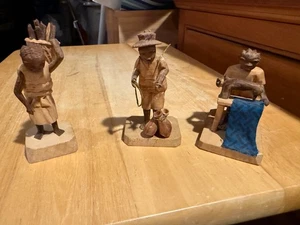 Handgeschnitzte nigerianische Yoruba Dorn Holz Dorfbewohner Figuren-MENGE 3 VERSCHIEDENE - Bild 1 von 6