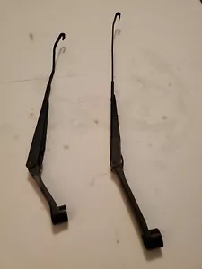 1995 1999 MITSUBISHI ECLIPSE FRONT LEFT & RIGHT WINDSHIELD WIPER ARM OEM - Picture 1 of 4