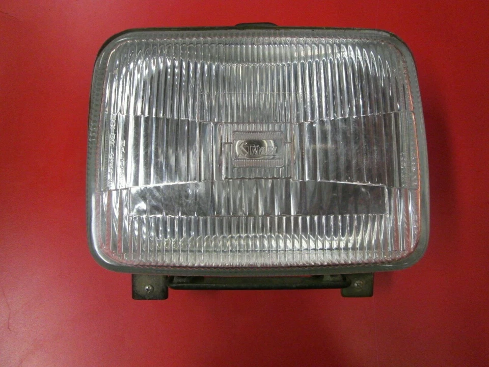 83-86 Suzuki GS550E  Headlight With Mount Ring GS 550 E ED EF EG - Image 1 of 4