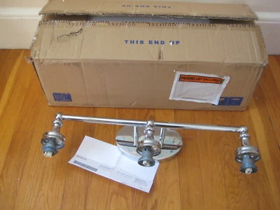 Accesorio de baño Quoizel QI8603C Quinton 3 luces cromo pulido tocador piezas reparación Foto 1 de 4