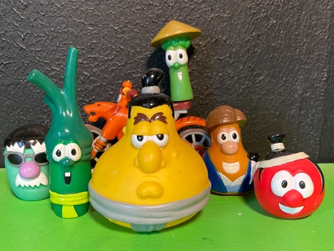 Pick And Choose Big Idea VeggieTales Sumo Of The Opera Figure Set 2004 Toys Cover