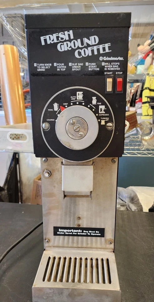 Moedor de café Grindmaster-Cecilware 835 funil resistente preto varejo - Imagem 1 de 4