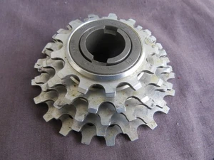 SUNTOUR ALUMINUM ALLOY LOW USE 5 SPEED 13-22 WINNER PRO ROAD  VINTAGE FREEWHEEL - Picture 1 of 5