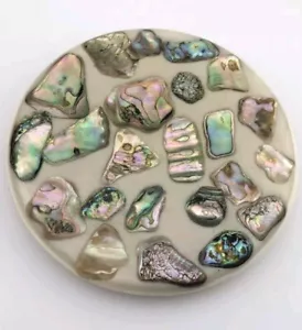De colección 1960 New Designs Inc. Abalone Shell Trivet Lucite con etiqueta de lámina original - Imagen 1 de 8