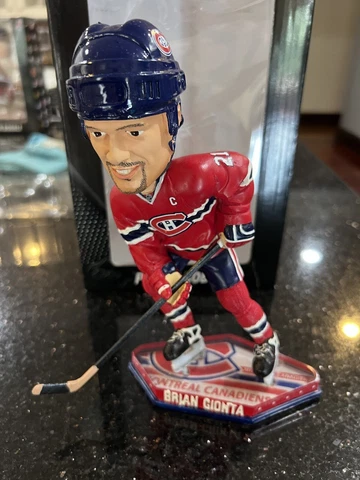 Montreal Canadians Brian Gionta Action bobblehead Foco NHL Rare Short Print 2011 Cover