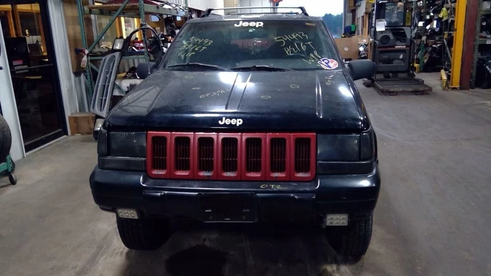 Rear Wiper Motor Fits 96-98 GRAND CHEROKEE 4019457 - Image 1 of 4