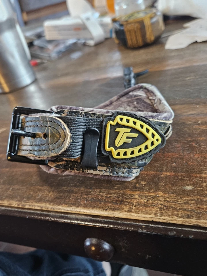 True Fie Bow Release and Package Of Bowjax String Silencers - Image 1 of 4