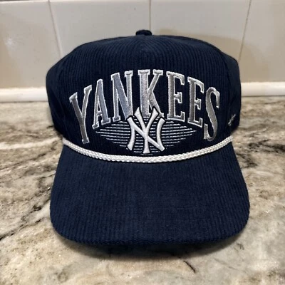 Gorra gorra ajustable de pana con cuerda de enganche marca MLB '47 New York Yankees Foto 1 de 4