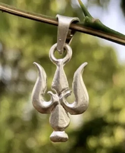 Medallón colgante de plata 925 hindú religioso Shivas Trishul tridente, templo, Pooja - Imagen 1 de 7