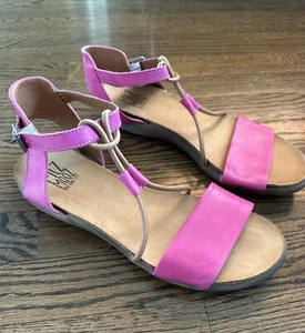 Sandalias Miz Mooz Cuero Correa en T Medina Confort Rosa Fucsia Talla 10 Nuevas - Imagen 1 de 11