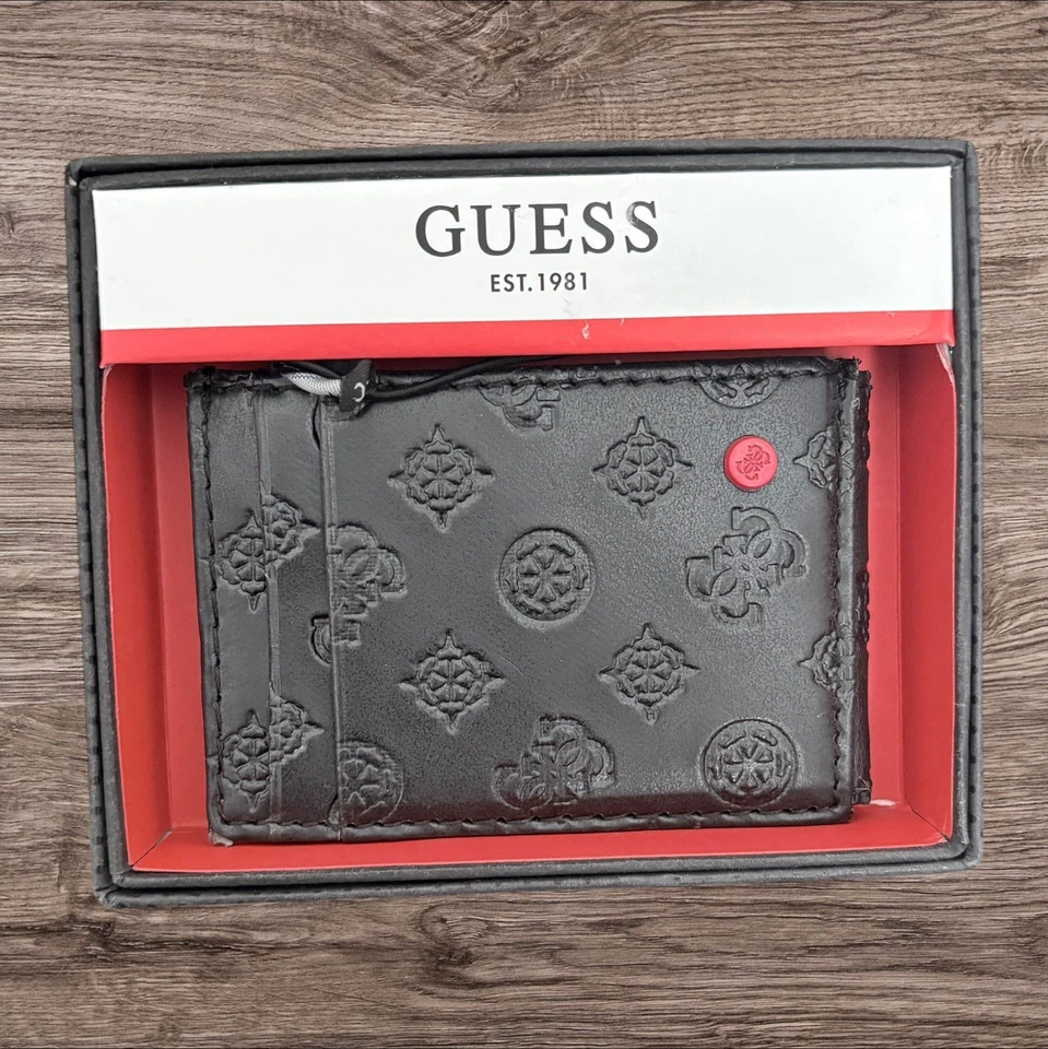 Cartera plegable con bolsillo frontal magnético Guess en relieve soporte de identificación en caja de regalo nueva en caja Foto 1 de 4